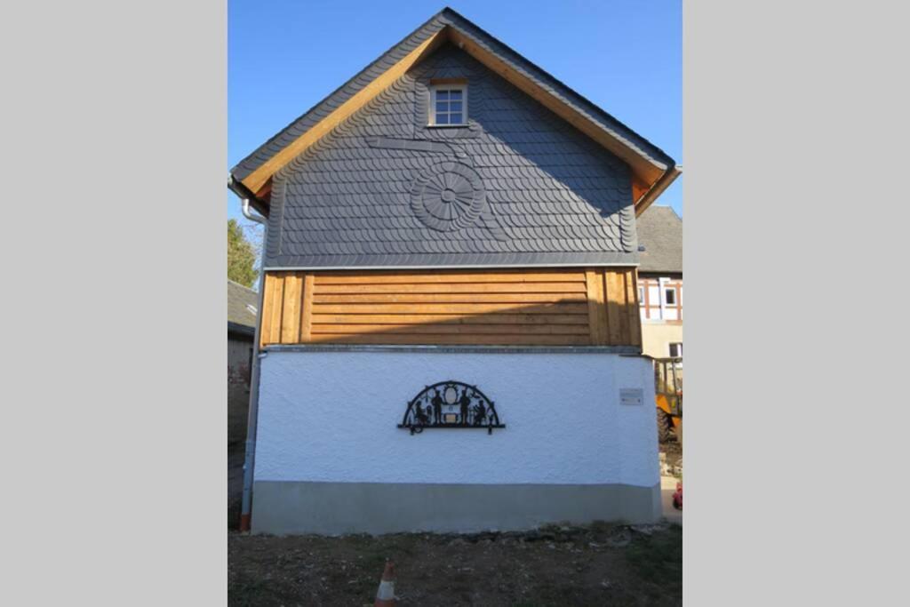 Mothsgut - Moderne Ferienwohnung Auf Dem Bauernhof Im Erzgebirge Oelsnitz  Extérieur photo
